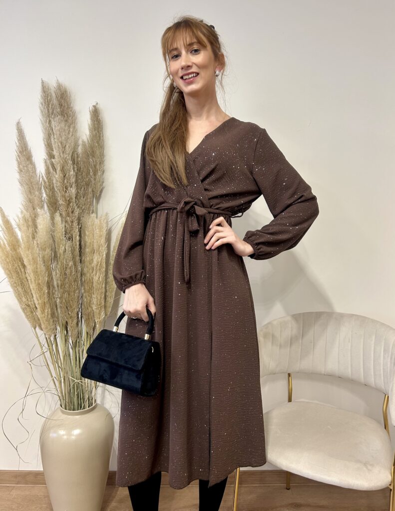 SUKIENKA BROKATOWA Z PASKIEM