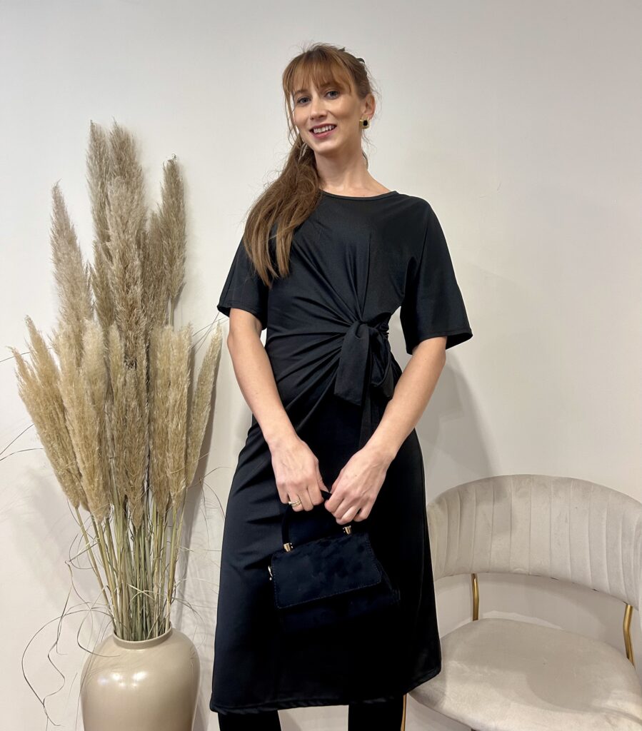 SUKIENKA MIDI Z WIĄZANIEM