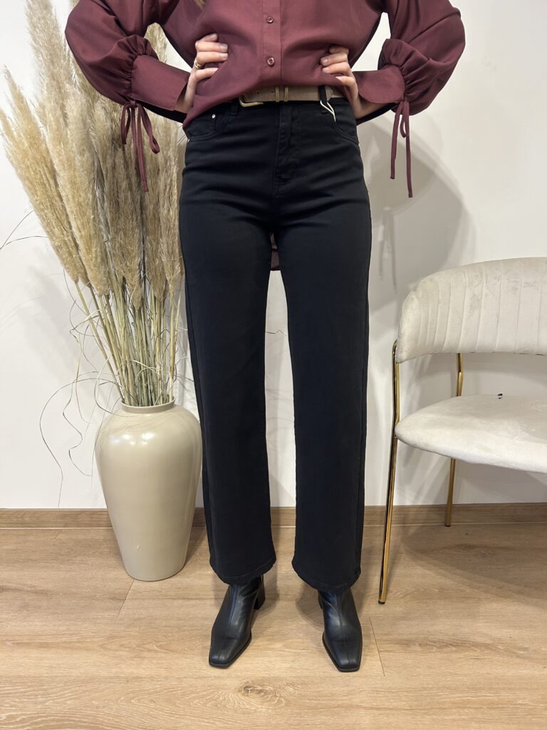 SZEROKIE JEANSY Z PASKIEM M.SARA