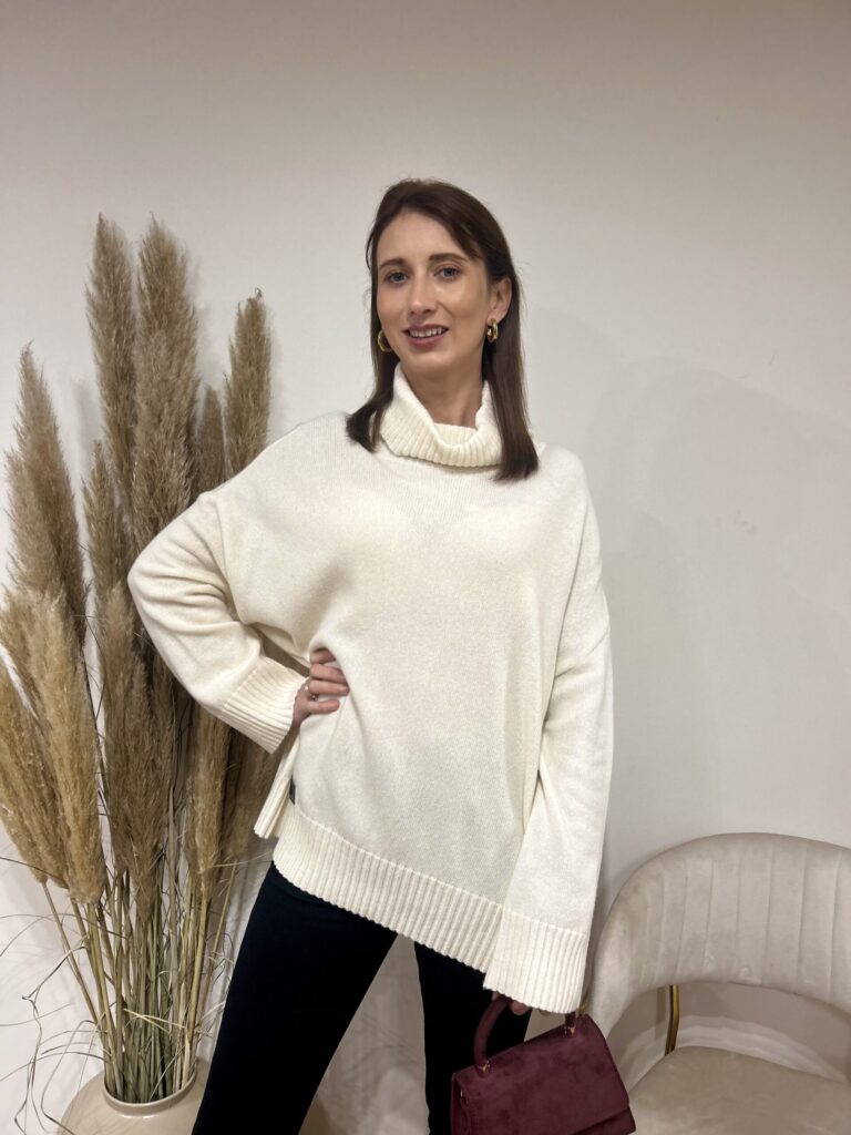 WEŁNIANY SWETER Z GOLFEM