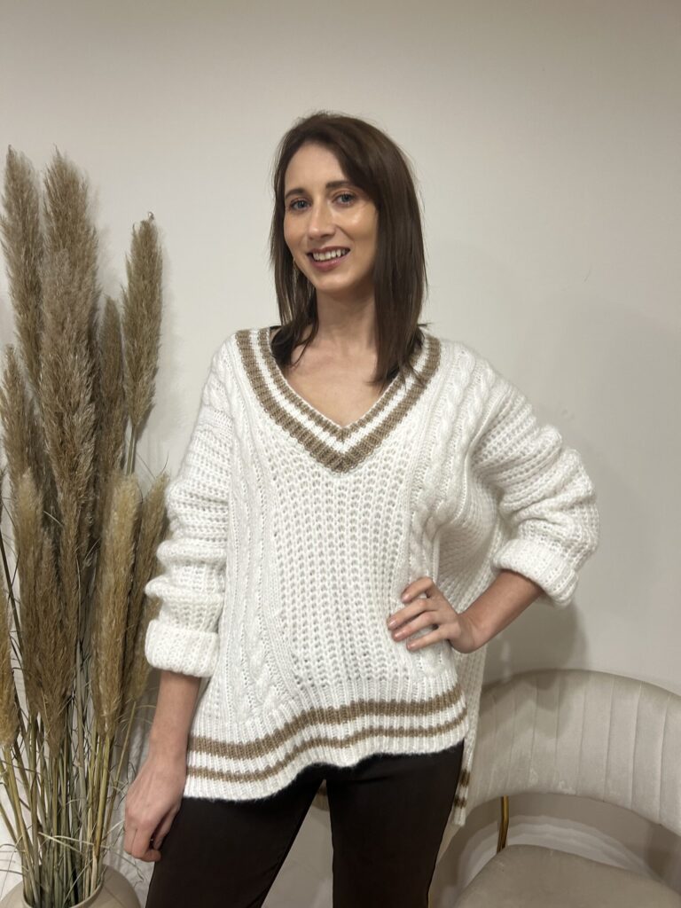 OOVERSIZE'OWY DŁUŻSZY SWETER